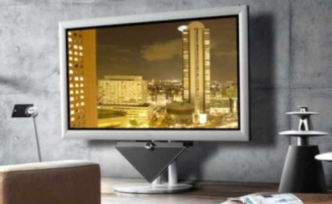 Lux: Un român a plătit pe un LCD 85.000 euro
